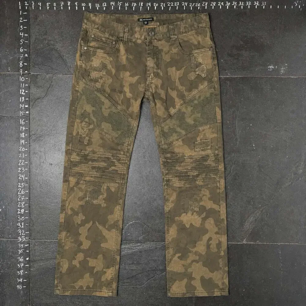 INC International Concepts Berlin Slim Straight Camo Jeans 34W